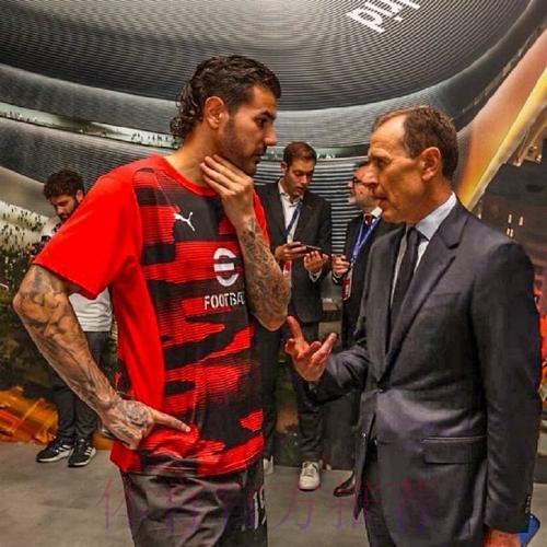 马卡:皇马放弃17岁河床新星 球员解约金4500万欧 马卡:皇马放弃17岁河床新星 球员解约金4500万欧